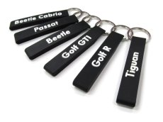 画像3: 【OUTLET】VW Black Rubber Keytag "Beetle Cabrio" (3)