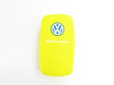 画像1: US VW純正 シリコンキーカバー VWロゴ (イエロー) (1)